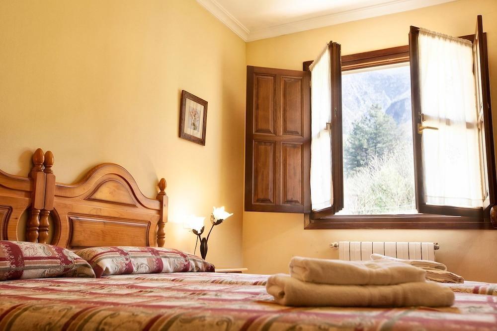 Apartamentos Camin De Pelayo Las Rozas Екстер'єр фото