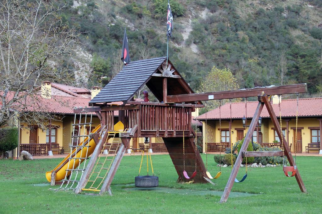 Apartamentos Camin De Pelayo Las Rozas Екстер'єр фото